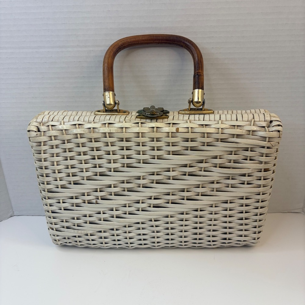 Vtg Wicker Handbag Cream White Wood Handle 60s Retro Cottagecore Rattan MCM